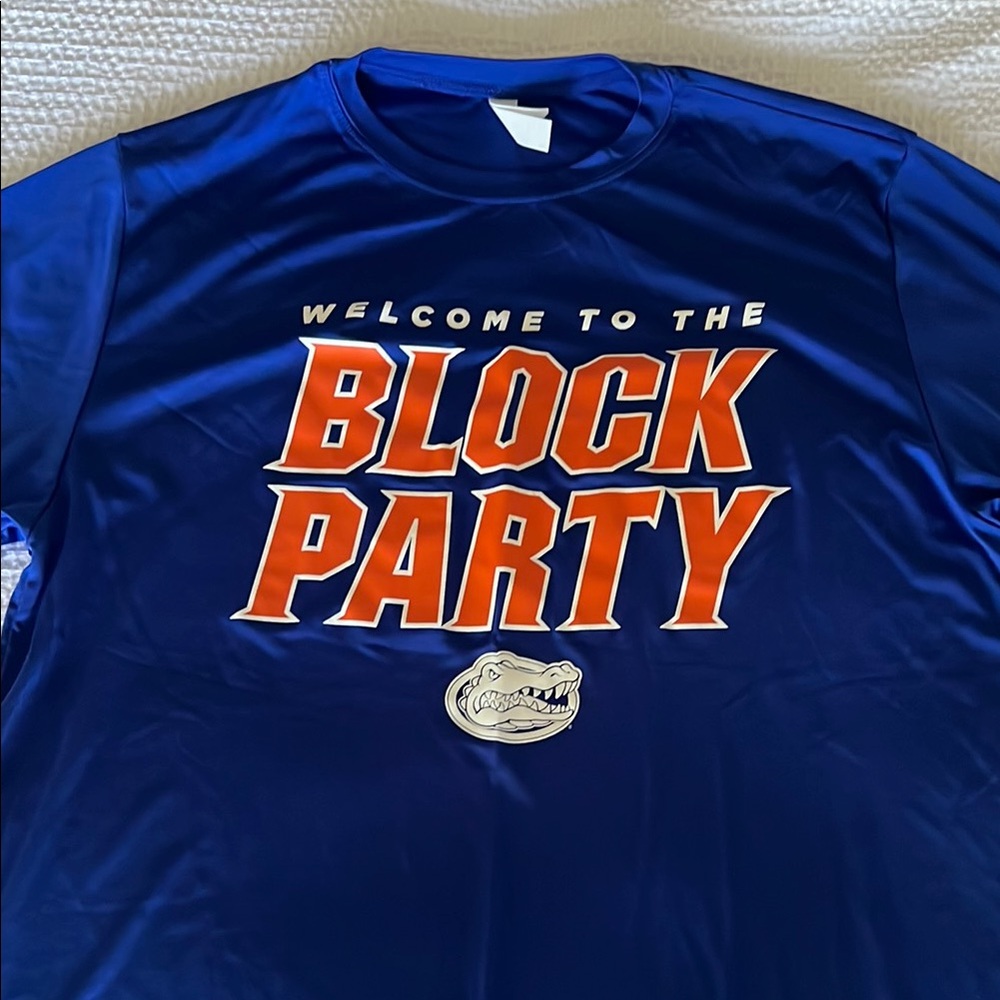 Florida Gators Volleyball Dry-Fit Shirt, Large